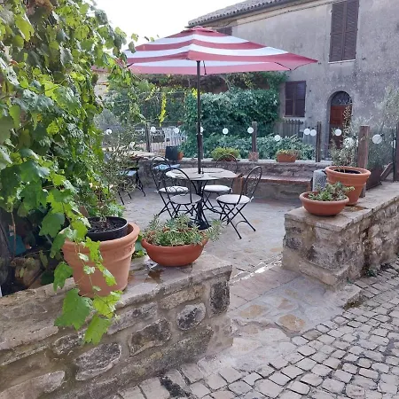 La Torretta Casa de Férias Collelungo (Baschi)